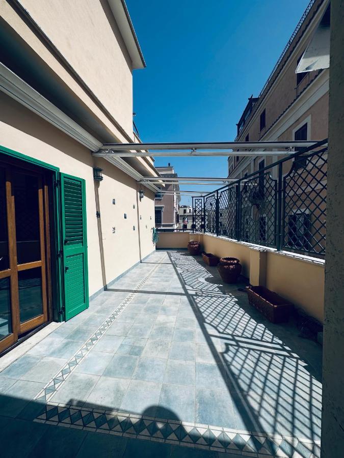 Newhouse Victoria - Sea View Apartment Nettuno Exterior photo