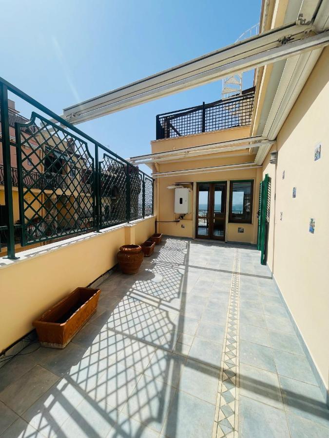 Newhouse Victoria - Sea View Apartment Nettuno Exterior photo